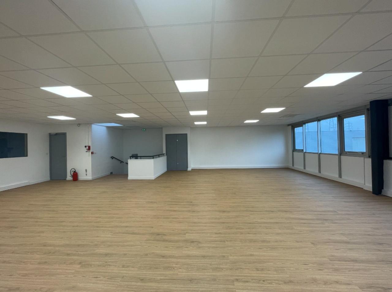 Local d'activité Massy 820m² Location local d'activité Massy Essonne OLACT2426215 7